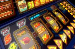 Keunggulan Bermain Slot Online Dibandingkan Slot Fisik